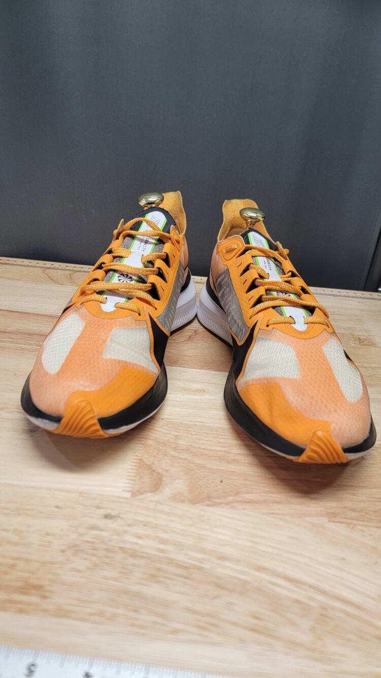 Nike Zoom Gravity Kumquat Orange Running Shoes Sneakers Men’s 11 CT 1595-800